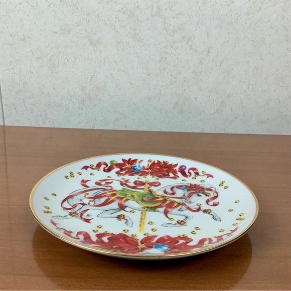 Franklin Mint Christmas Steed Carousel Horse Plate Poinsettias Bells Porcelain - Picture 2 of 3